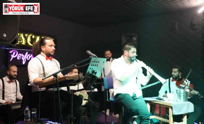 Kuşadası’nda zurna severler unutulmaz bir gece yaşadı