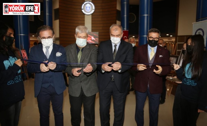 ADÜ’de ’Çizgimiz Mehmet Akif Ersoy Sergisi’ açıldı