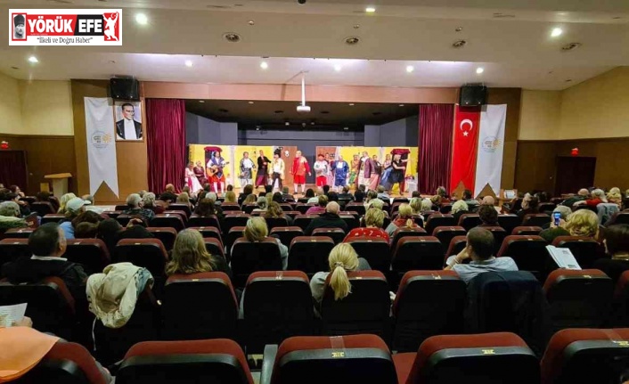 Didim’deki yabancılar  “eğitim” için sahne aldı