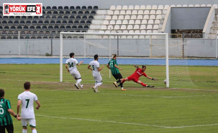 Efeler 09 SFK, liderliğini korudu