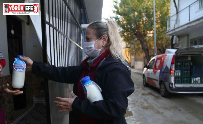 Efeler’de ücretsiz süt dağıtımı devam ediyor