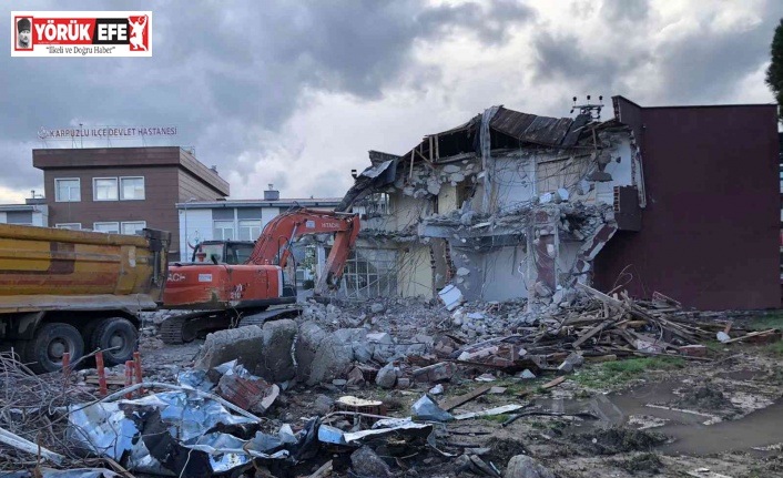 Karpuzlu’da hükümet konağı yıkıldı