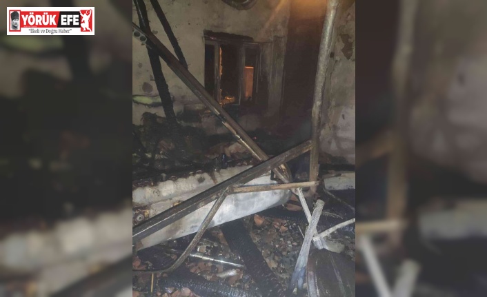 Koçarlı’da çıkan yangında müstakil ev küle döndü