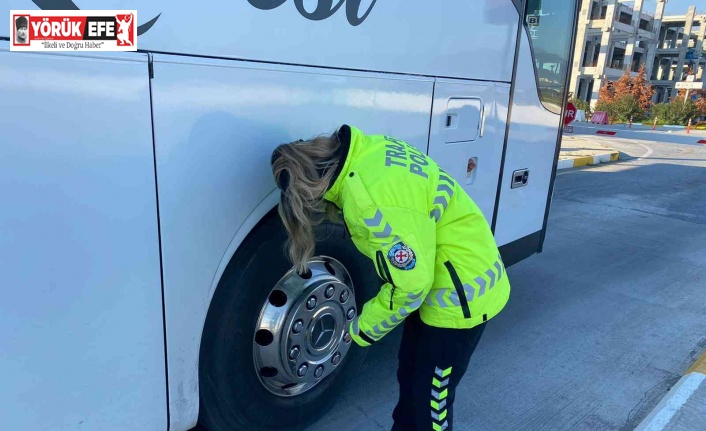 Otobüsler tek tek kontrol edildi, kış lastiği denetimi yapıldı