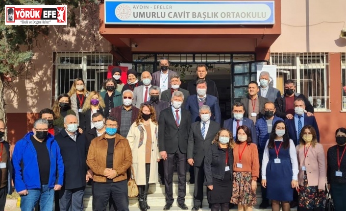 Umurlu’da öğrenciler bilim fuarında bir araya geldi