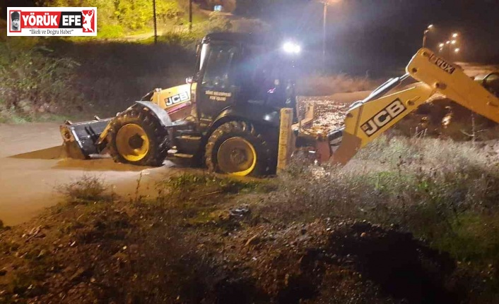 Yağıştan etkilenen bölgelere Söke Belediyesi ekipleri anında müdahale etti
