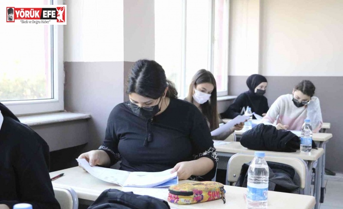 Aydın Büyükşehir Belediyesi öğrenciler için ücretsiz deneme sınavı düzenledi