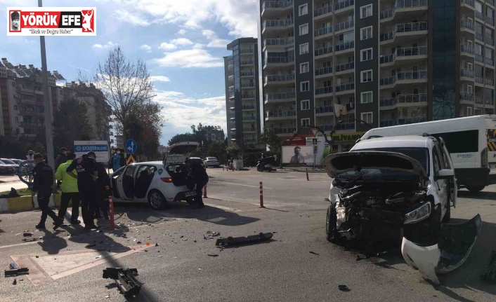 Aydın’da trafik kazası: 3 yaralı