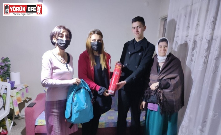 Bakan Kasapoğlu, Aydınlı gence verdiği verdiği sözü yerine getirdi