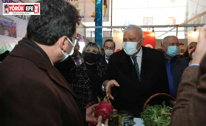 Başkan Atay, Tarım Fuarı’nda belediyenin ürünlerini tanıttı