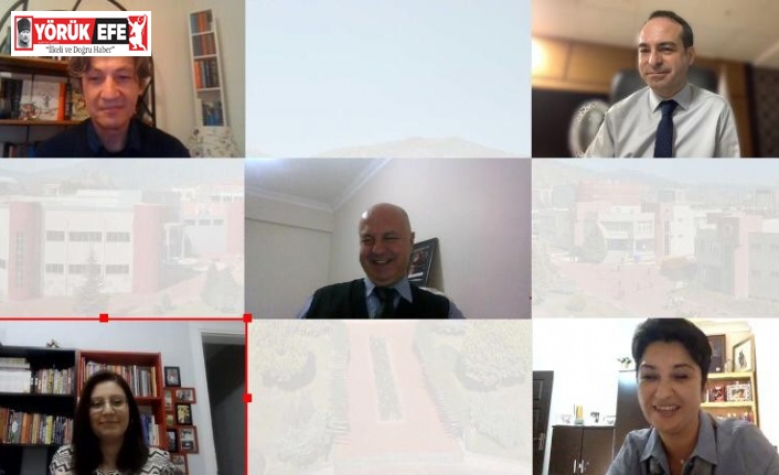 Kalp Krizi ve Risk Faktörleri konulu Paramedik Günü Etkinliği Gerçekleşti