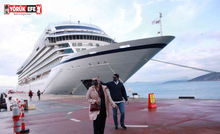 Kuşadası’na 2022 sezonunun  ilk kruvaziyer gemisi geldi