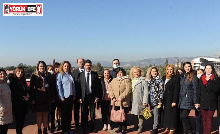 Rektör Aldemir Cumhurbaşkanı Erdoğan’ın programında görev alan personeli yemekte ağırladı