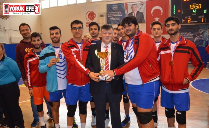 Yurtlar Arası Voleybol İl Birinciliği müsabakaları tamamlandı