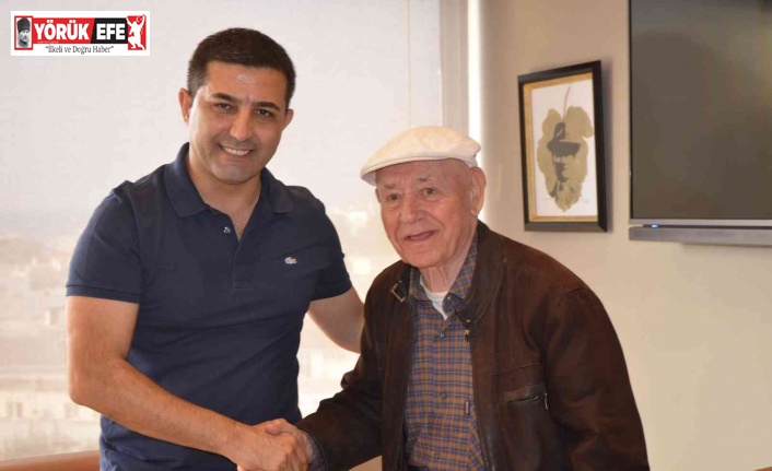 Başkan Günel hayatını kaybeden ünlü sanatçı  Muvaffak Falay için başsağlığı mesajı yayınladı