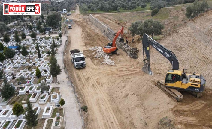 Başkan Özcan, Eğriboyun Mezarlığı’ndaki çalışmaları yerinde inceledi