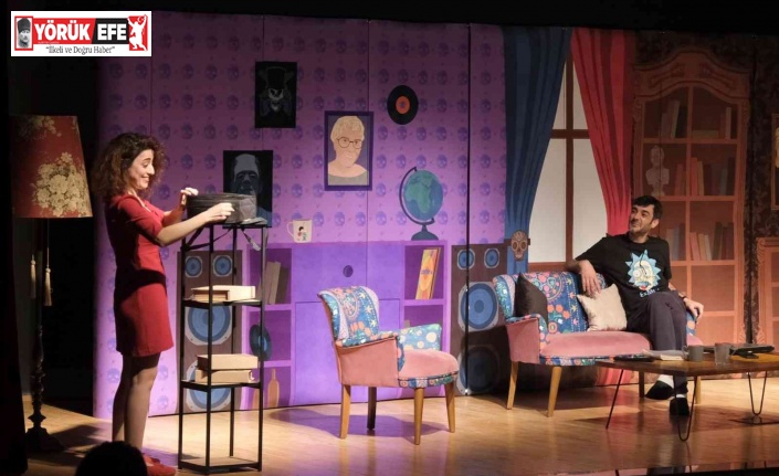 Didimliler hafta sonu tiyatroya doydu