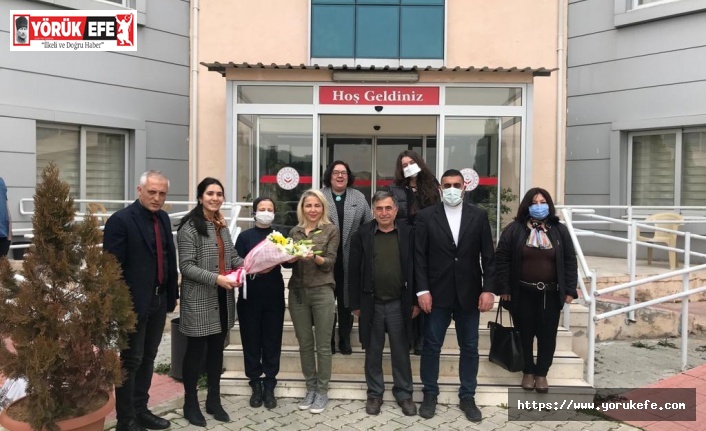 Efeler Kent Konseyi Gençlik Meclisi'nin Huzurevi Ziyareti