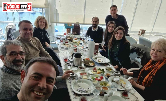 Genç mühendisler kahvaltıda buluştu