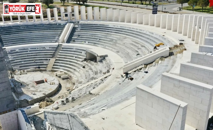 Başkan Atabay, Amfitiyatro çalışmalarını yerinde inceledi