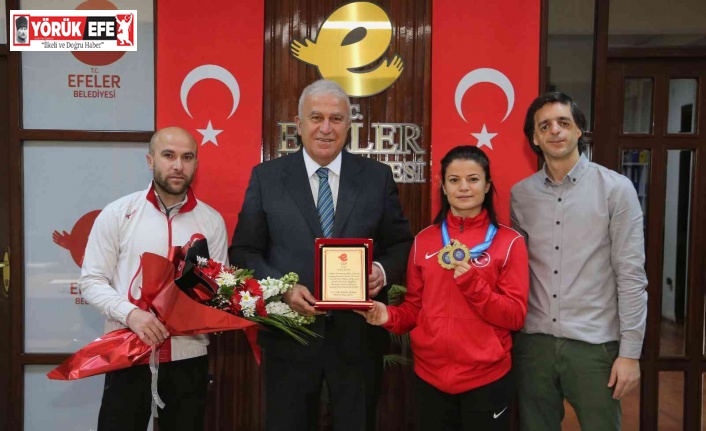 Başkan Atay, Efelersporlu şampiyonu ağırladı