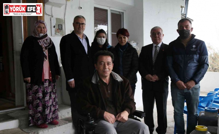 Başkan Çerçioğlu MS hastası muhtarın akülü tekerlekli sandalye talebini yerine getirdi