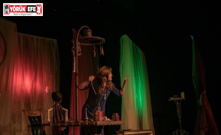 Berna Laçin Kuşadası’nda Kadınlar İçin Sahne Aldı