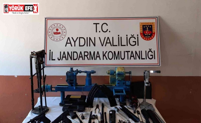 Evi silah imalathanesine çevirmiş