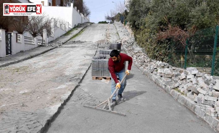 Kuşadası Belediyesi, yol yapım çalışmalarına ara vermiyor