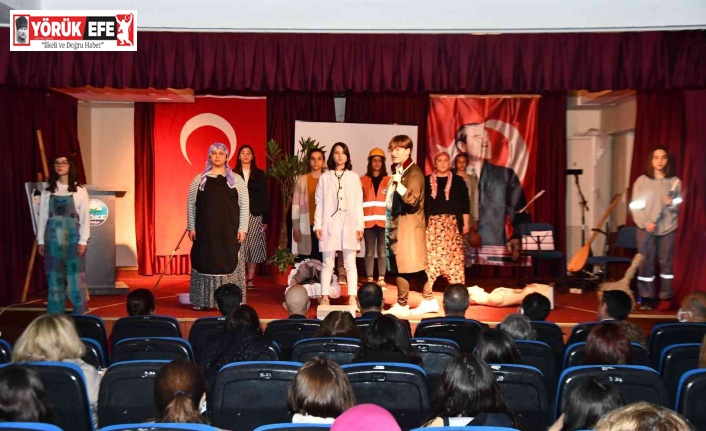 Söke’de öğrencilerin Kadınlar Günü Oratoryosu beğeni topladı