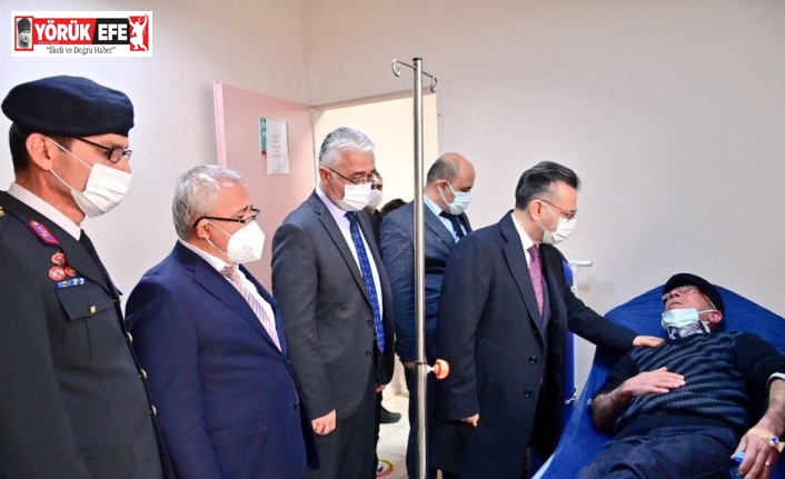 Vali Aksoy, şehit babası Aygün ile görüştü