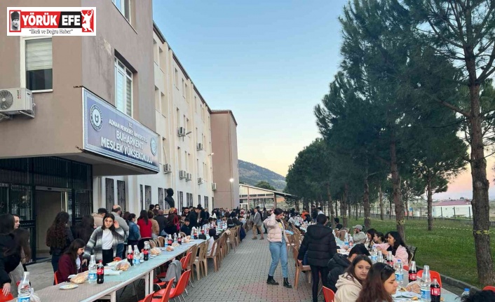 ADÜ Buharkent MYO iftar yemeğinde bir araya geldi