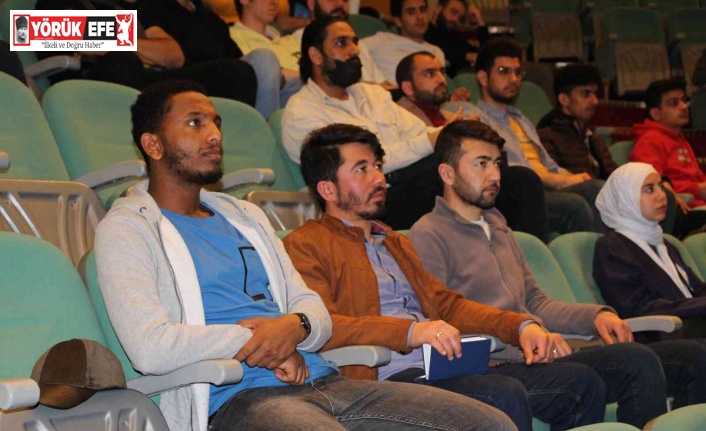 ADÜ’de öğrenim gören yabancı uyruklu öğrenciler,  İl Göç İdaresi personeli ile bir araya geldi