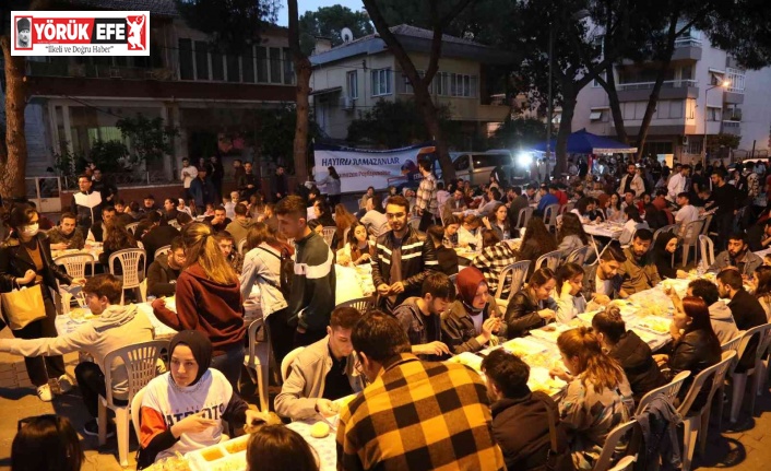 Aydın Büyükşehir Belediyesi’nin iftar sofrasına binlerce öğrenci konuk oldu