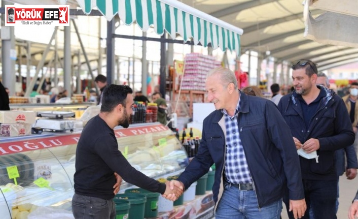Başkan Atabay, pazar esnafını ziyaret etti
