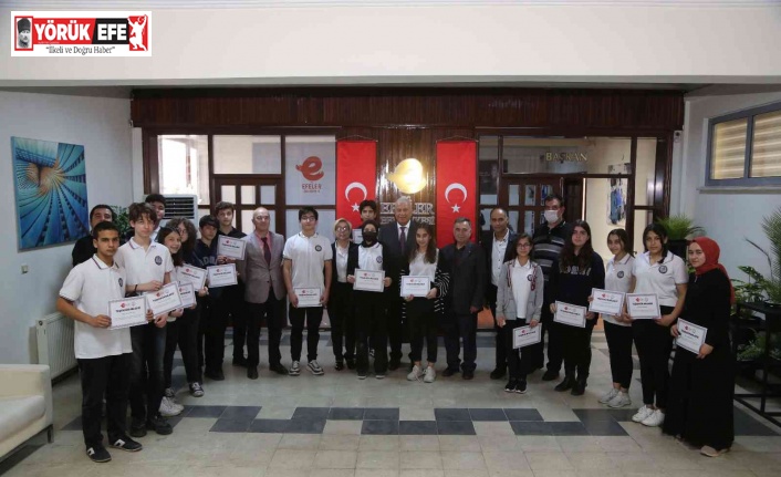 Başkan Atay lise öğrencilerini ağırladı