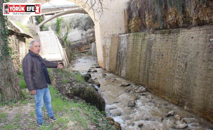 Dandalaz Çayı çamur akmaya başladı
