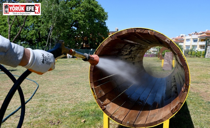 Kuşadası köpek eğitim parklarında ilaçlama çalışması