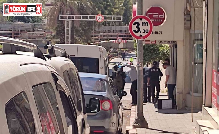 Nazilli’de şüpheli paket fünye ile patlatıldı