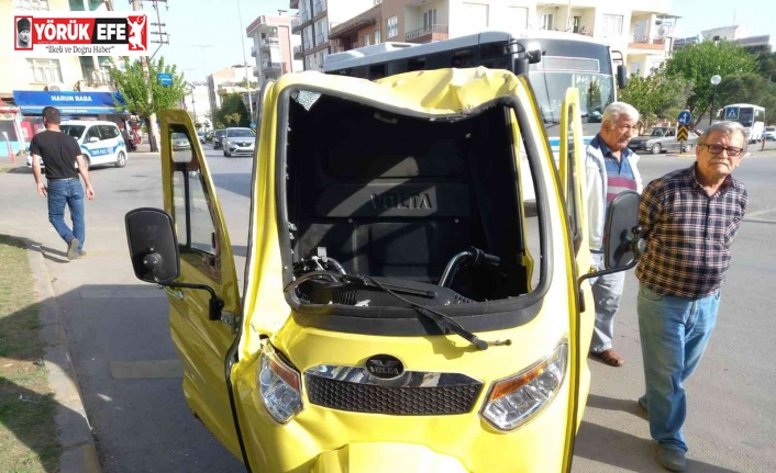 Otomobile çarpmamak isterken kaza yaptı: 1 yaralı