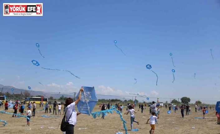 Büyükşehir’in Uçurtma Şenliği’nde çocuklar doyasıya eğlendi