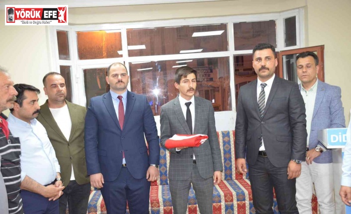 Didim Ülkü Ocakları’nda bayrak değişimi