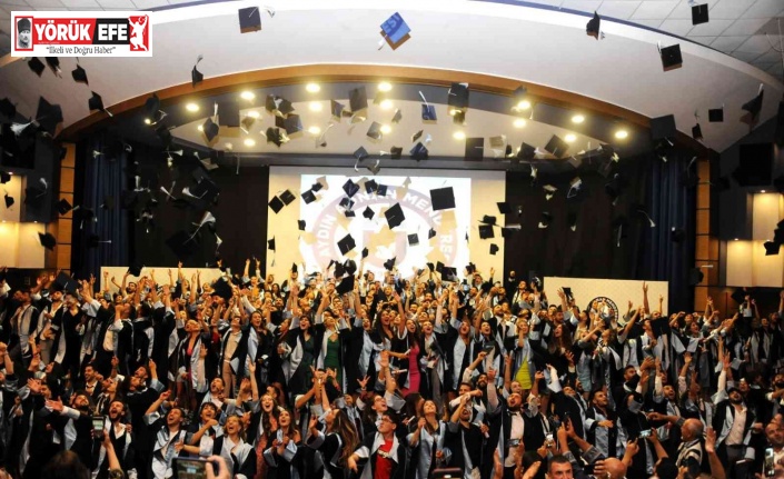 ADÜ Spor Bilimleri Fakültesi mezunlarını uğurladı