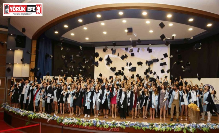 Eğitim Fakültesi Mezuniyet Töreni gerçekleşti