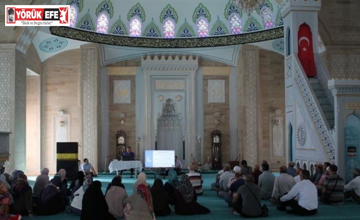 İl Müftüsü Güneş, seminerde hacı adayları ile buluştu