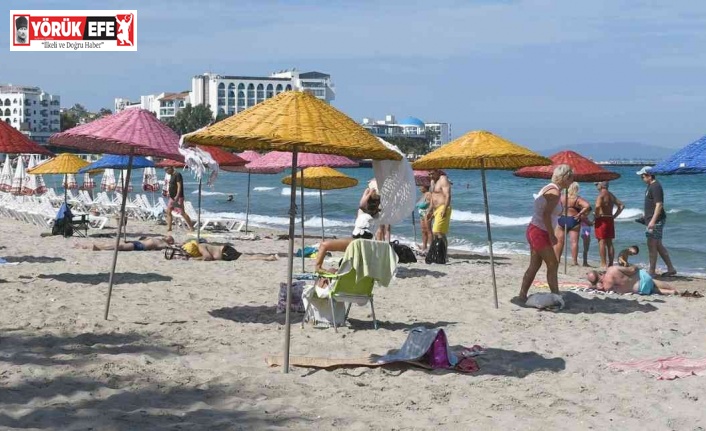 Kuşadası plajları misafirlerini bekliyor