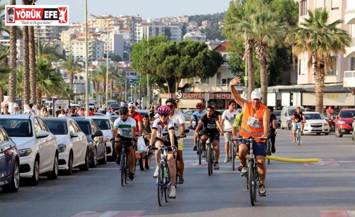 Kuşadası’nda daha temiz bir dünya için pedal  bastılar