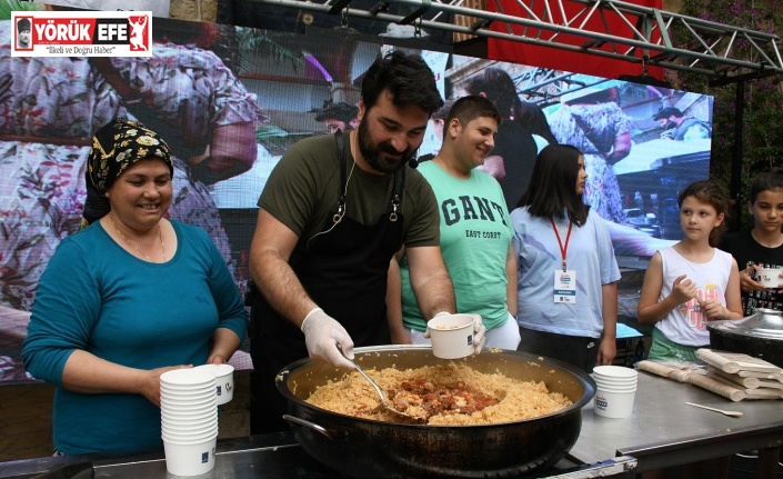 Kuşadası’nda ’Yöresel Lezzet: Bolama Atölyesi’ düzenlendi