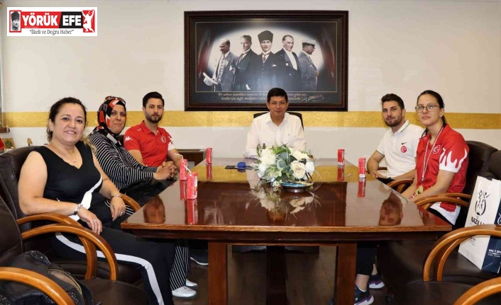 Nazilli’nin şampiyon kızı Başkan Özcan’a teşekkür etti