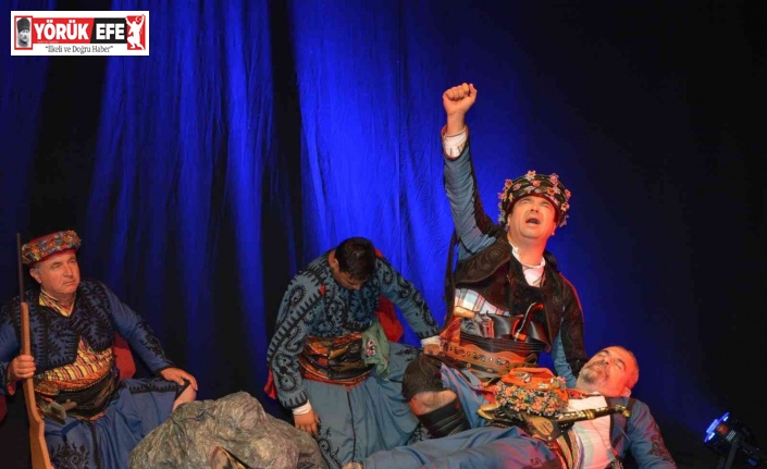 Tiyatral gösteri ile 104 Efe, milli mücadele ruhunu anlattı